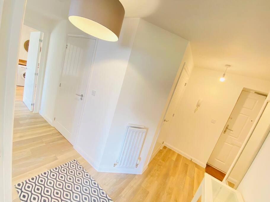 Beautiful, Brand New Apartment! Cheltenham Exterior photo